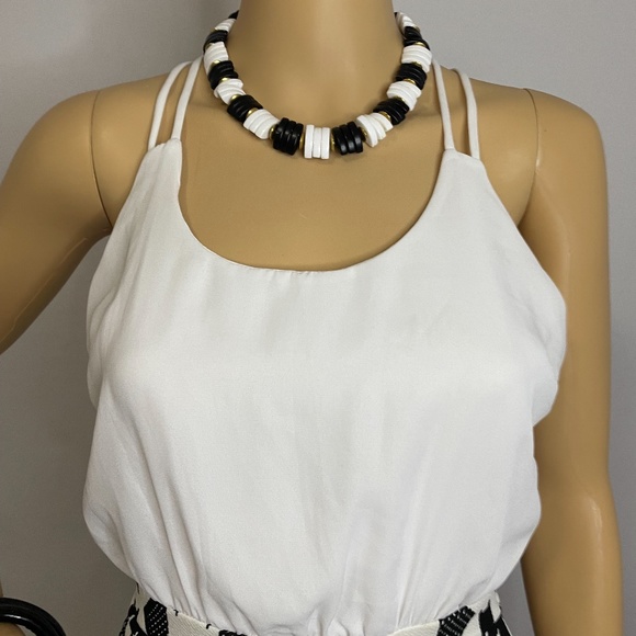 White halter chiffon like top w black white ikat patterned fitted mini skirt! - Picture 2 of 14